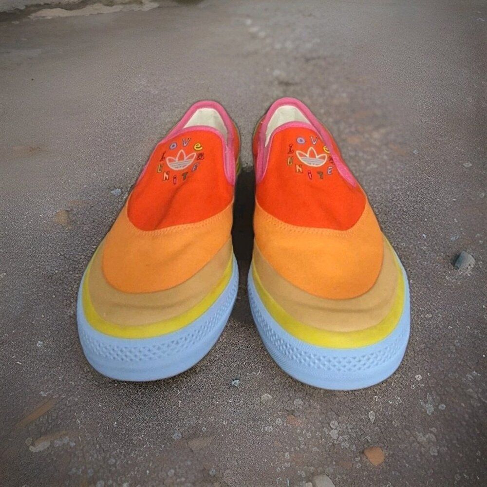 adidas Nizza Slip On Pride Love Unites Rainbow Sneakers Men's Size 7.5 - Picture 2 of 8